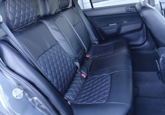 Подержанный автомобиль Mitsubishi Lancer Wagon 2008 года (12 фото)