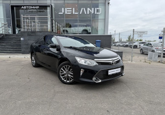 Подержанный автомобиль Toyota Camry Sedan 2015 года (3 фото)