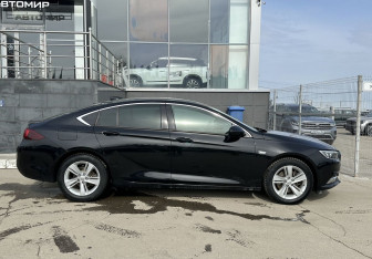 Подержанный автомобиль Opel Insignia Liftback 2018 года (4 фото)
