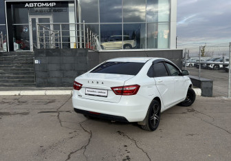 Подержанный автомобиль LADA (ВАЗ) Vesta Sedan 2020 года (5 фото)