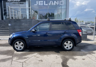 Подержанный автомобиль Suzuki Grand Vitara 2008 года (8 фото)