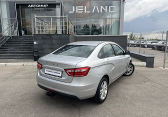 Подержанный автомобиль LADA (ВАЗ) Vesta Sedan 2019 года (5 фото)