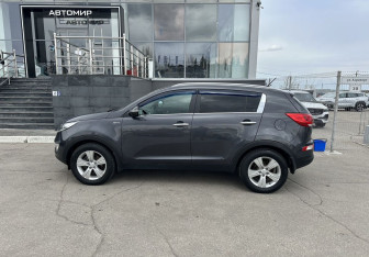 Подержанный автомобиль Kia Sportage 2015 года (8 фото)
