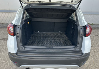 Подержанный автомобиль Renault Kaptur 2017 года (15 фото)