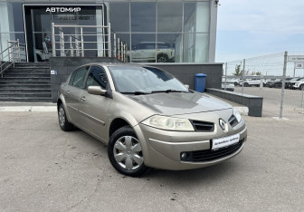 Подержанный автомобиль Renault Megane Sedan 2008 года (3 фото)
