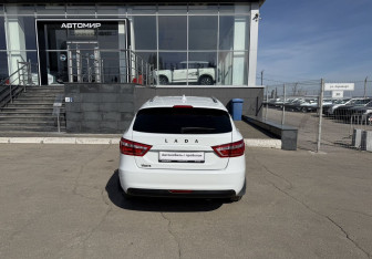 Подержанный автомобиль LADA (ВАЗ) Vesta Wagon 2021 года (6 фото)