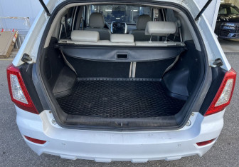 Подержанный автомобиль Lifan X60 2014 года (15 фото)