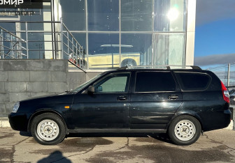Подержанный автомобиль LADA (ВАЗ) Priora Wagon 2010 года (8 фото)