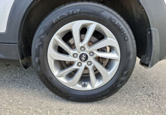 Подержанный автомобиль Hyundai Tucson 2017 года (14 фото)