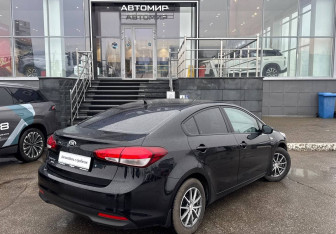 Подержанный автомобиль Kia Cerato Sedan 2019 года (5 фото)