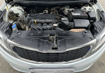 Подержанный автомобиль Kia Rio Sedan 2014 года (15 фото)