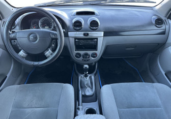 Подержанный автомобиль Chevrolet Lacetti Hatchback 2005 года (10 фото)