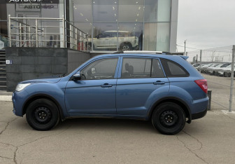 Подержанный автомобиль Lifan X60 2017 года (8 фото)