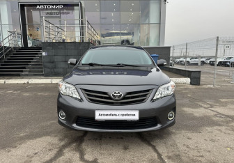 Подержанный автомобиль Toyota Corolla Sedan 2012 года (2 фото)