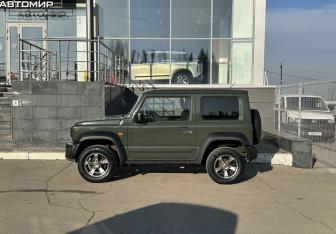 Подержанный автомобиль Suzuki Jimny 2020 года (8 фото)