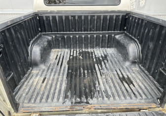 Подержанный автомобиль УАЗ Pickup 2015 года (15 фото)