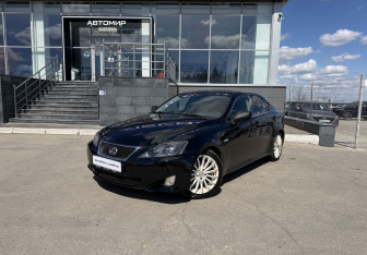 Подержанный автомобиль Lexus IS Sedan 2006 года (1 фото)