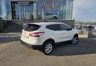 Подержанный автомобиль Nissan Qashqai 2014 года (5 фото)