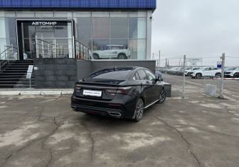 Подержанный автомобиль Omoda S5 2023 года (5 фото)