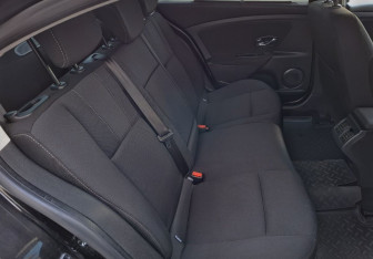 Подержанный автомобиль Renault Fluence 2012 года (12 фото)