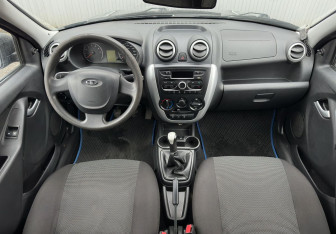 Подержанный автомобиль LADA (ВАЗ) Granta Liftback 2017 года (10 фото)