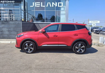 Подержанный автомобиль Chery Tiggo 4 2025 года (8 фото)