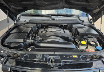 Подержанный автомобиль Land Rover Discovery 2012 года (14 фото)