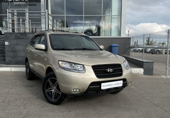 Подержанный автомобиль Hyundai Santa Fe 2006 года (3 фото)