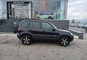 Подержанный автомобиль Chevrolet Niva 2016 года (4 фото)