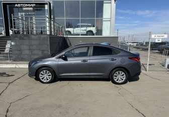 Подержанный автомобиль Hyundai Solaris Sedan 2021 года (15 фото)