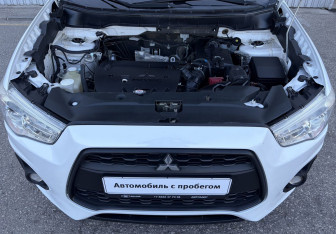 Подержанный автомобиль Mitsubishi ASX 2013 года (13 фото)