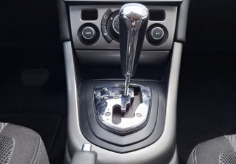 Подержанный автомобиль Peugeot 308 Hatchback 2012 года (11 фото)