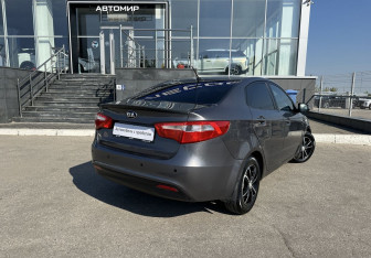Подержанный автомобиль Kia Rio Sedan 2013 года (5 фото)