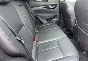Подержанный автомобиль Nissan Qashqai 2017 года (12 фото)