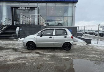 Подержанный автомобиль Daewoo Matiz 2006 года (8 фото)