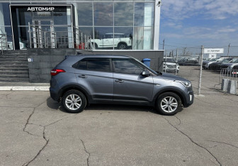 Подержанный автомобиль Hyundai Creta 2019 года (4 фото)