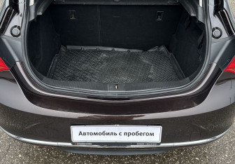 Подержанный автомобиль Opel Astra Hatchback 2013 года (15 фото)