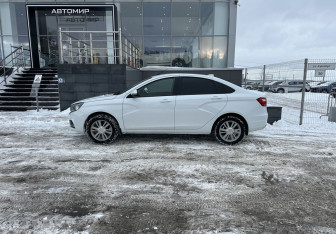 Подержанный автомобиль LADA (ВАЗ) Vesta Sedan 2017 года (8 фото)