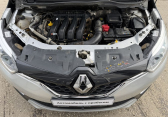 Подержанный автомобиль Renault Kaptur 2019 года (13 фото)