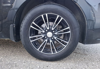 Подержанный автомобиль Kia Rio Sedan 2018 года (14 фото)