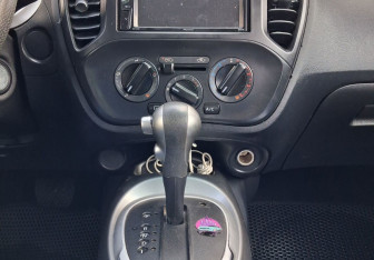 Подержанный автомобиль Nissan Juke 2013 года (11 фото)