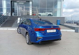 Подержанный автомобиль Kia Cerato Sedan 2020 года (7 фото)