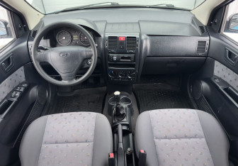 Подержанный автомобиль Hyundai Getz 2005 года (10 фото)