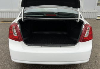 Подержанный автомобиль Chevrolet Lacetti Sedan 2012 года (15 фото)