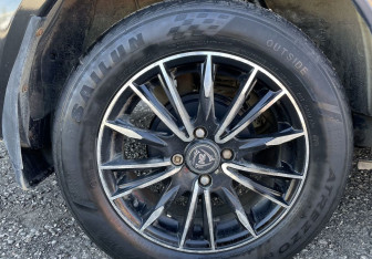 Подержанный автомобиль Renault Logan Sedan 2011 года (14 фото)