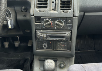 Подержанный автомобиль LADA (ВАЗ) 2110 1999 года (11 фото)