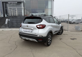 Подержанный автомобиль Renault Kaptur 2019 года (5 фото)