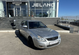 Подержанный автомобиль LADA (ВАЗ) Priora Hatchback 2009 года (3 фото)