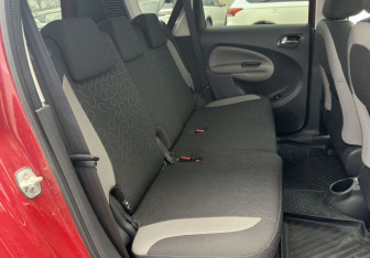Подержанный автомобиль Citroen C3 Picasso 2012 года (12 фото)