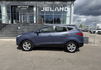 Подержанный автомобиль Hyundai ix35 2013 года (8 фото)
